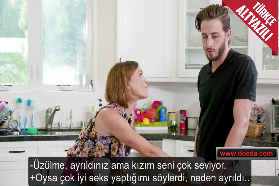 Kızının Eski Sevgilisine Kendini Siktirerek Teselli Eden Anne