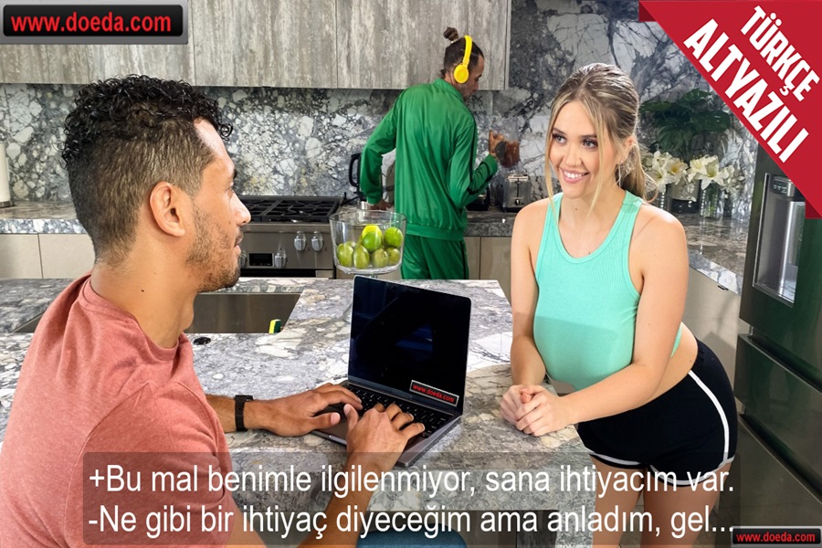 Kocası Aptala Bağlayınca Onun Yakışıklı Arkadaşına Büyük Doğal Memelerini Emdirdi